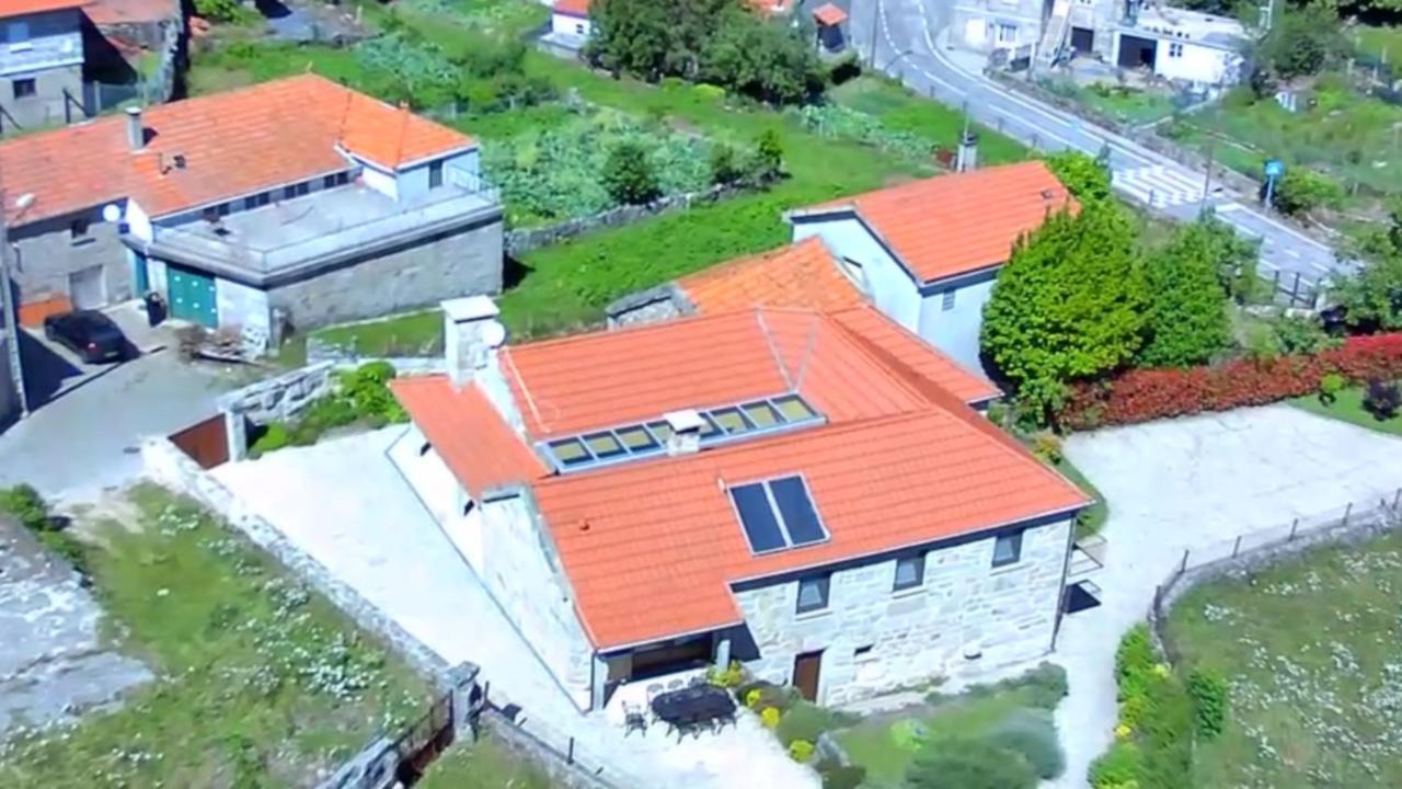 Casa Fonte Do Laboreiro 卡斯特罗拉沃雷罗 外观 照片